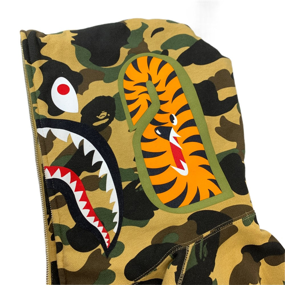 A Bathing Ape ア ベイシング エイプ フルジップパーカー 1st CAMO サイズM イエロー×カモフラ メンズ トップス  【100057959008】