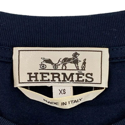 HERMES エトリエ・アン・フラグモン Tシャツ H457950HA01 サイズXS マリン 2024年春夏モデル エルメス 【100059240007】