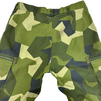スウェーデン軍 カーゴパンツ サイズ82cm(約Mサイズ相当) 90s スカンジナビアカモ ミリタリー 【100062401008】