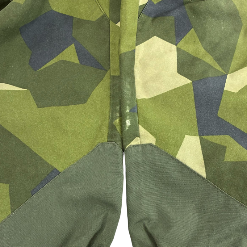 スウェーデン軍 カーゴパンツ サイズ82cm(約Mサイズ相当) 90s スカンジナビアカモ ミリタリー 【100062401008】