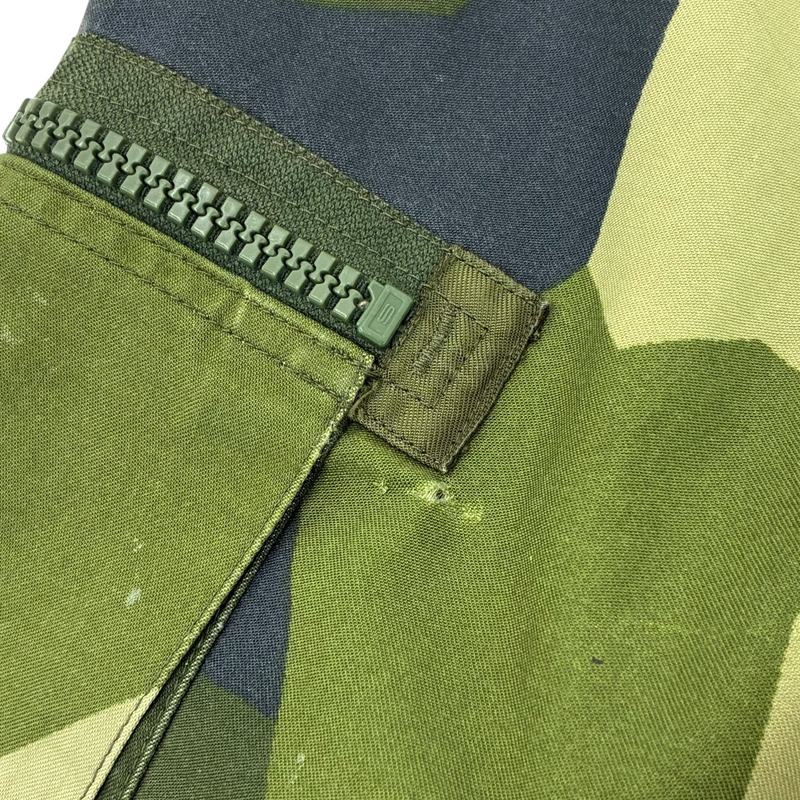 スウェーデン軍 カーゴパンツ サイズ82cm(約Mサイズ相当) 90s スカンジナビアカモ ミリタリー 【100062401008】