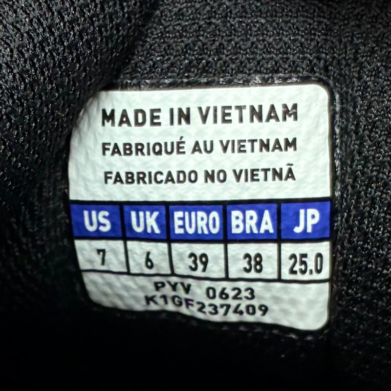 mizuno ウェーブダイバース DE2 フィットネスシューズ K1GF237409 サイズ25cm ブラック×ホワイト ミズノ 【101057973008】