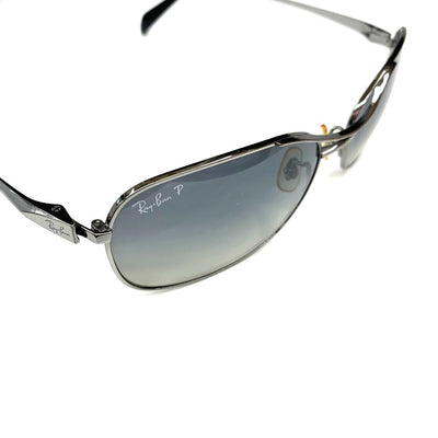 Ray・Ban(レイバン)  サングラス RB8037 004/T3 シルバー×ブラック スモークグリーンポラライズドレンズ  【101059816003】