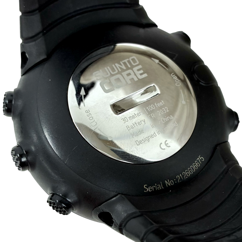 SUUNTO CORE ALL BLACK アウトドアウォッチ クォーツ 腕時計 SS01427901 3気圧防水 スント 【101061435007】