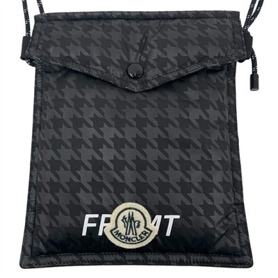 MONCLER×FRGMT クロスボディフォンケース ブラック スマホケース サコッシュ AW23 モンクレール×フラグメント 【101061974008】