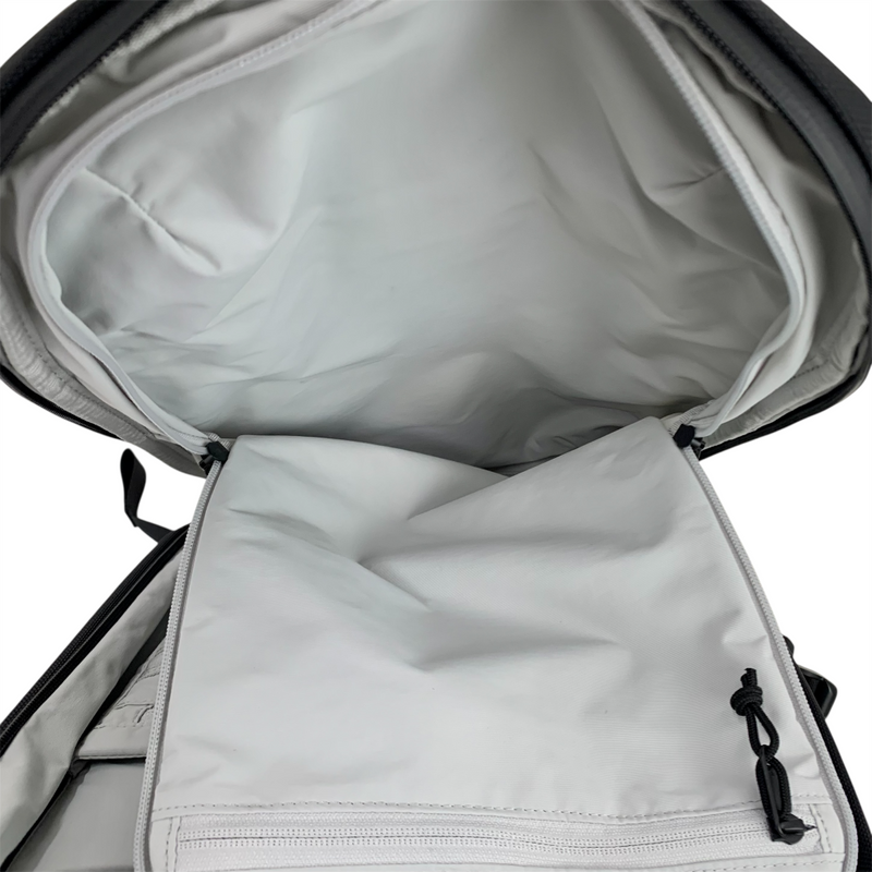 WEXLEY 17L Slim Pack(スリムパック) 1680Dコーデュラバリスティックナイロン ブラック  バックパック ウェクスレイ 【101063626008】