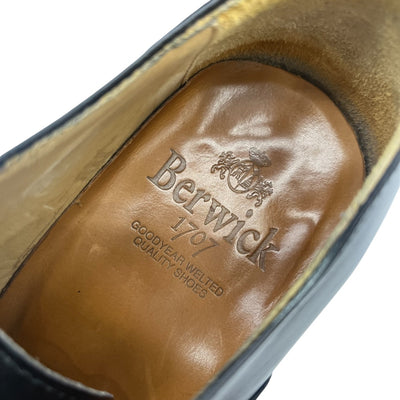 中古 Berwick1707 ストレートチップ レザーシューズ 3739 24cm ブラック 箱付き スペイン 【101064461002】