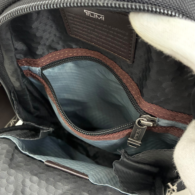 TUMI クロスボディバッグ 2223402 ナイロン×レザー ブラック トゥミ 【101064541006】