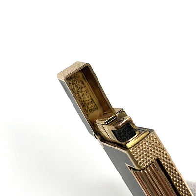 dunhill(ダンヒル)　ローラー式　ガスライター　ゴールドラメ×ブラック　 【101064548001】