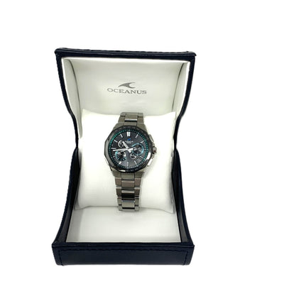 CASIO(カシオ) 腕時計 OCEANUS Classic Line 電波ソーラー OCW-T6000 チタンバンド シルバー/ブラック/グリーン  10気圧防水 メンズ 【101064989005】
