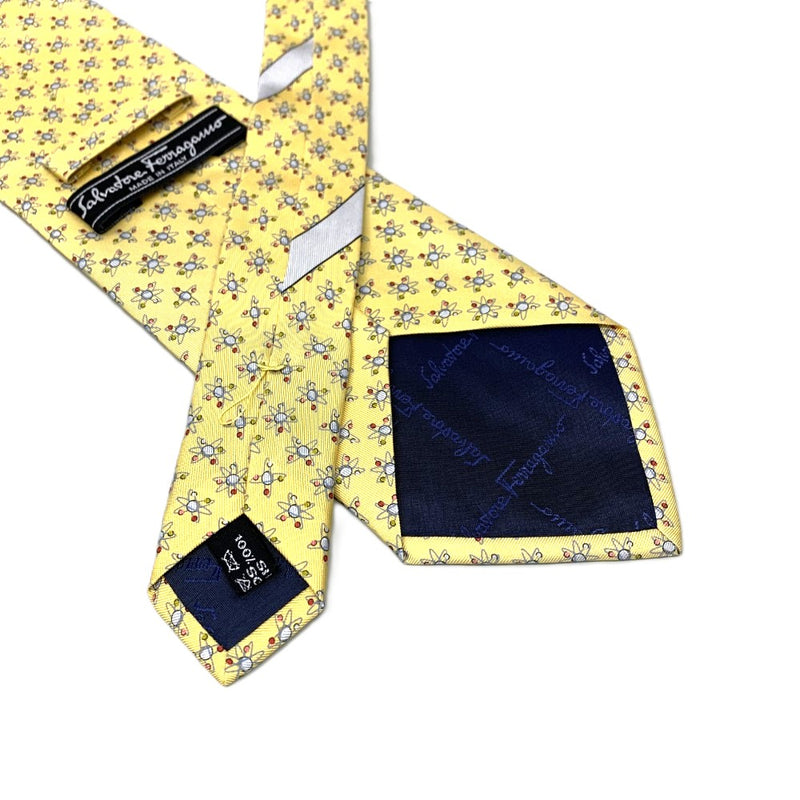 Salvatore Ferragamo ネクタイ　クオンタム（量子力学）柄　シルク100% イエロー　フェラガモ　未使用訳あり品 【102019610001】