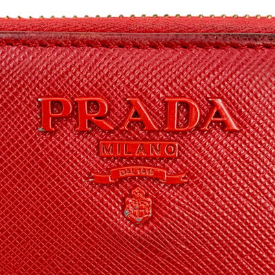 PRADA サフィアーノレザー ラウンドファスナー長財布 1ML5062EBW レッド プラダ 【102058549007】