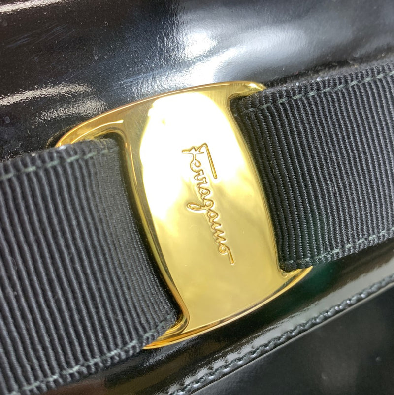 Salvatore Ferragamo サルヴァトーレ・フェラガモ ヴァラ 2WAYバッグ AT21-5677 エナメル ブラック レディース バッグ 【102058772003】