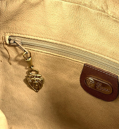 GUCCI(グッチ) マイクロGG タッセル ショルダーバッグ ブラウン PVCレザー レディース バッグ 【102060015001】