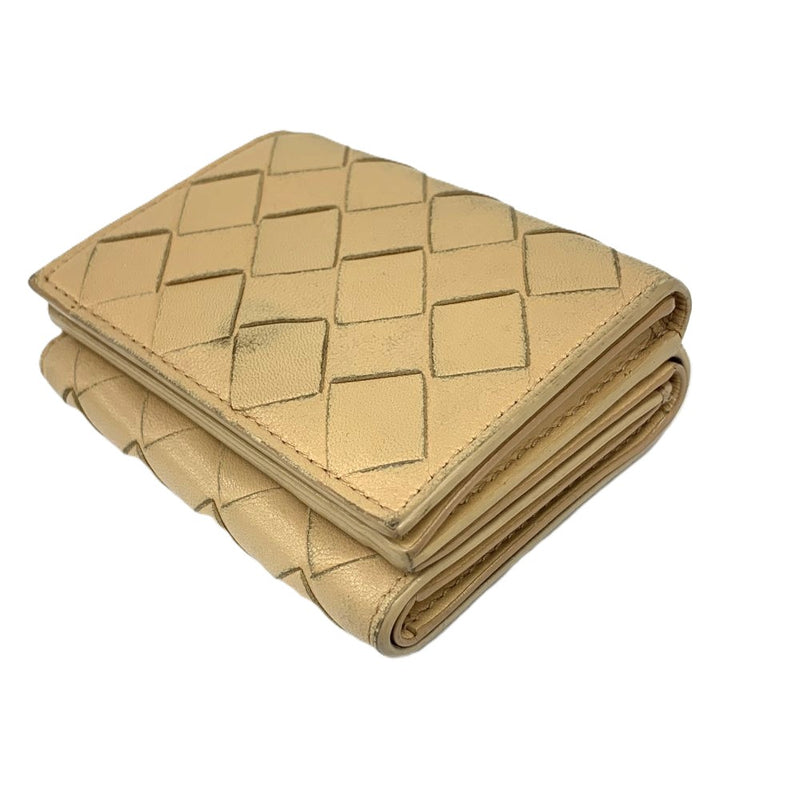BOTTEGA VENETA(ボッテガベネタ) イントレチャート 三つ折りコンパクトウォレット 635561VCPP2 レザー ベージュ レディース 財布 【102060751001】