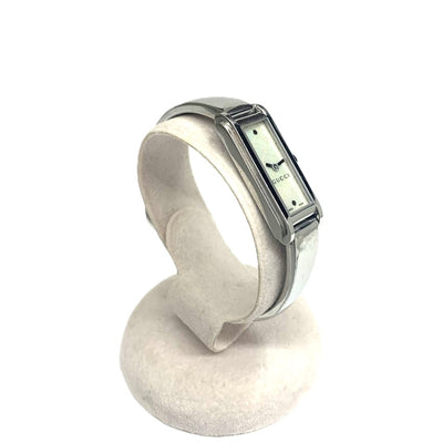 GUCCI(グッチ) 腕時計 GG ビット バングルウォッチ ステンレススチール×シェル GG柄文字盤 シルバー クォーツ レディース 【102060782001】