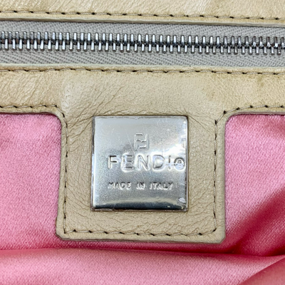 FENDI レザー セミショルダーバッグ マンマバケット 2381-26424-008 ベージュ フェンディ 【102061045006】