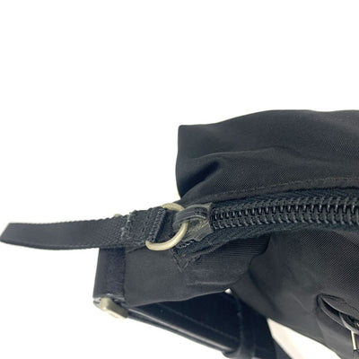 PRADA(プラダ)　ナイロン ショルダーバッグ B9715 ネロ ブラック 三角プレートロゴ　レディース バッグ 【102061125005】