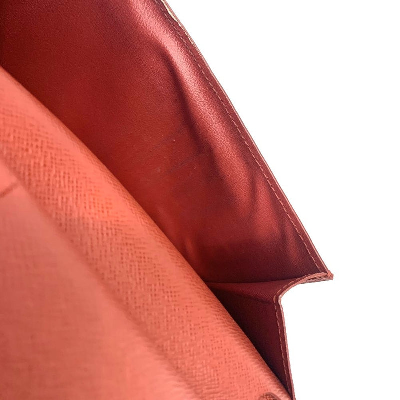LOUIS VUITTON(ルイ・ヴィトン)　エピ　ジッピーウォレット・ヴェルティカル　M61369 ルージュ　長財布 【102061276003】