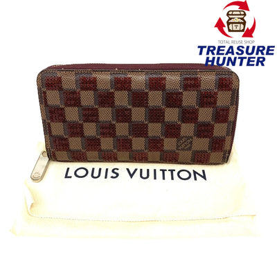 LOUIS VUITTON(ルイ・ヴィトン) ダミエ パイエット ジッピーウォレット N63174 ダミエレザー ルージュ 2013年春夏コレクション スパンコール刺繍 レディース 長財布 【102061515005】