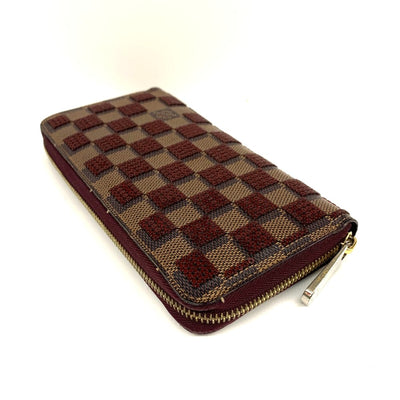 LOUIS VUITTON(ルイ・ヴィトン) ダミエ パイエット ジッピーウォレット N63174 ダミエレザー ルージュ 2013年春夏コレクション スパンコール刺繍 レディース 長財布 【102061515005】