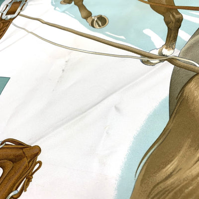 HERMES(エルメス)　カレ90　ATTELAGE EN ARBALETE　スカーフ　シルク100％　ブラウン×ホワイト×グリーン　馬車弓形連結柄 【102061878001】