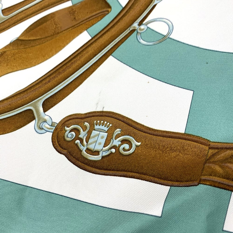 HERMES(エルメス)　カレ90　ATTELAGE EN ARBALETE　スカーフ　シルク100％　ブラウン×ホワイト×グリーン　馬車弓形連結柄 【102061878001】