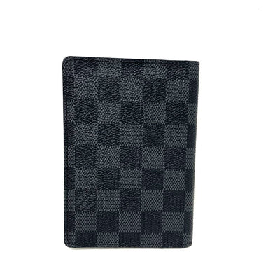 LOUIS VUITTON(ルイ・ヴィトン)　ダミエ　クーヴェルテュール・パスポール　N60031 　グラフィット　パスポートカバー 【102062232005】