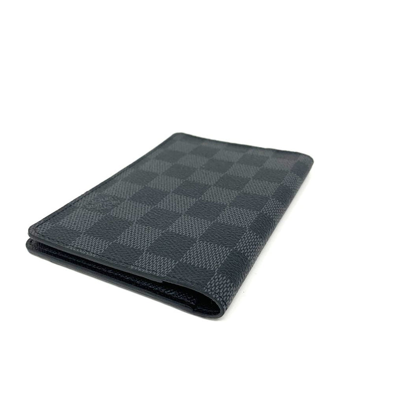 LOUIS VUITTON(ルイ・ヴィトン)　ダミエ　クーヴェルテュール・パスポール　N60031 　グラフィット　パスポートカバー 【102062232005】