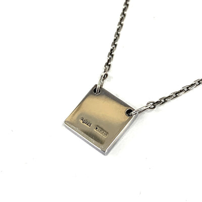 GUCCI(グッチ) スクエア ロゴプレート ネックレス 1313AR Ag925 シルバー チェーン長さ44/48cm レディース 【102062284001】