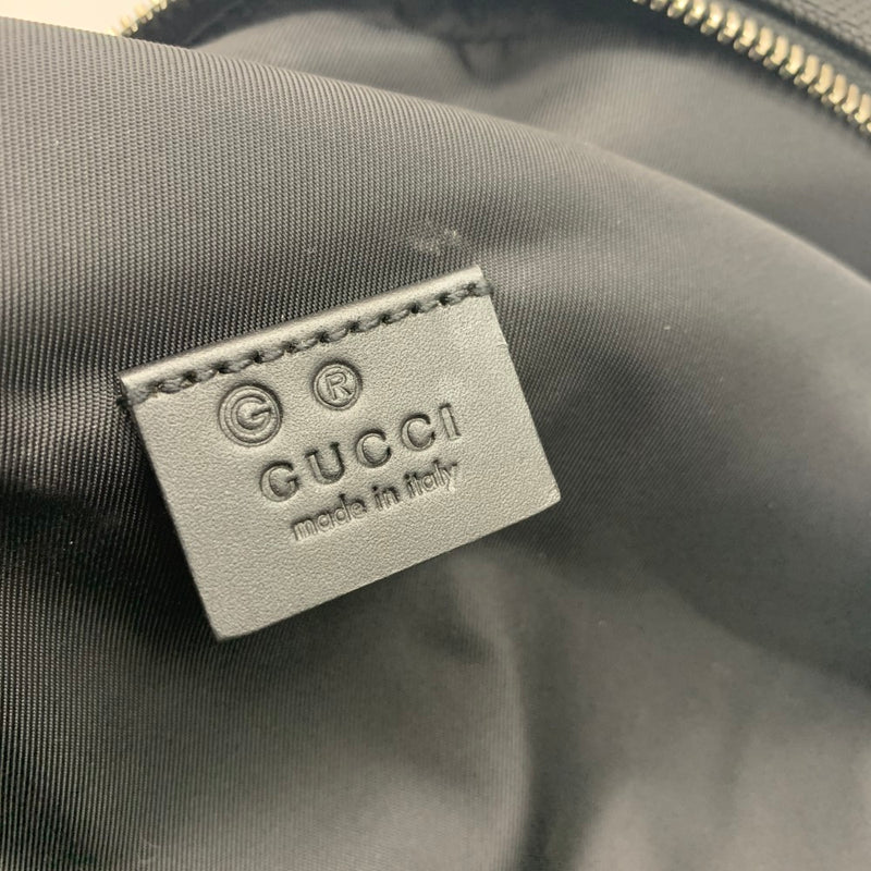 GUCCI(グッチ) シェリーライン テクノキャンバス ボディバッグ ブラック 630920 【102062469003】