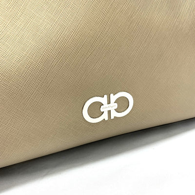 Salvatore Ferragamo フェラガモ Wガンチーニ ヴァラ チェーン ハンドバッグ レザー ベージュ レディース バッグ 【102062490003】