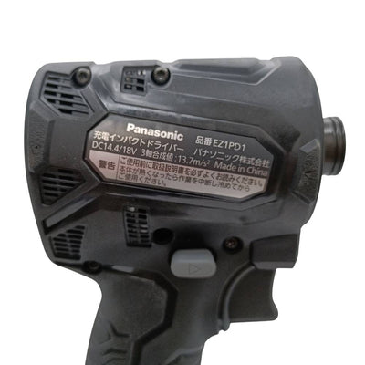 未使用 Panasonic 充電式インパクトドライバー EZ1PD1J18D-B 18V 2021年 バッテリー×2 充電器 アングル・スミ打ちアタッチメントセット EZ9HX501/EZ9HX500 【103060625002】