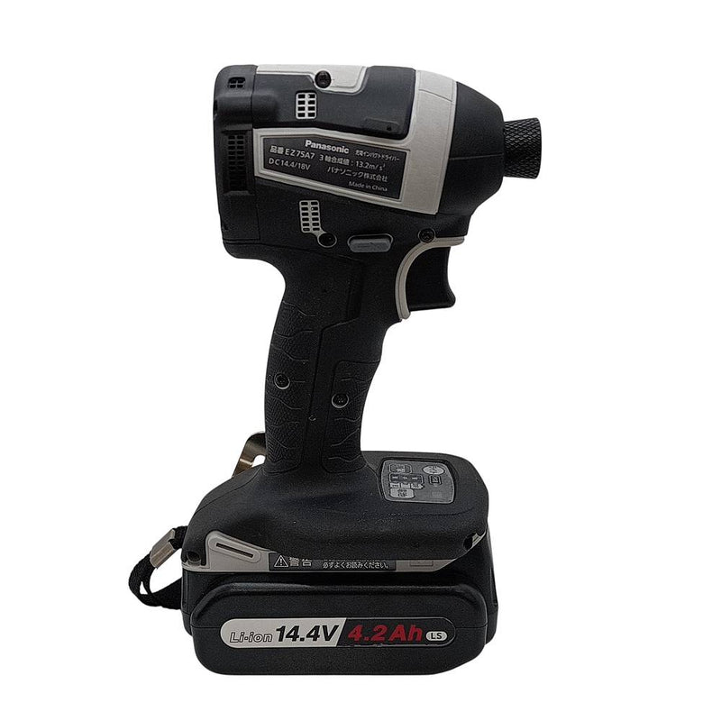 未使用品 Panasonic 充電式インパクトドライバー EZ75A7LS2F-H 14.4V 4.2Ah LEDライト搭載 2015年 パナソニック バッテリー×2 充電器 【103063548002】