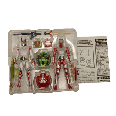 中古 バンダイ ＡＣ ＰＢ０８ 仮面ライダー斬月＆仮面ライダーバロン 鎧武外伝セット 仮面ライダー鎧武 【109043643002】