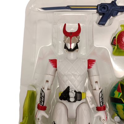 中古 バンダイ ＡＣ ＰＢ０８ 仮面ライダー斬月＆仮面ライダーバロン 鎧武外伝セット 仮面ライダー鎧武 【109043643002】