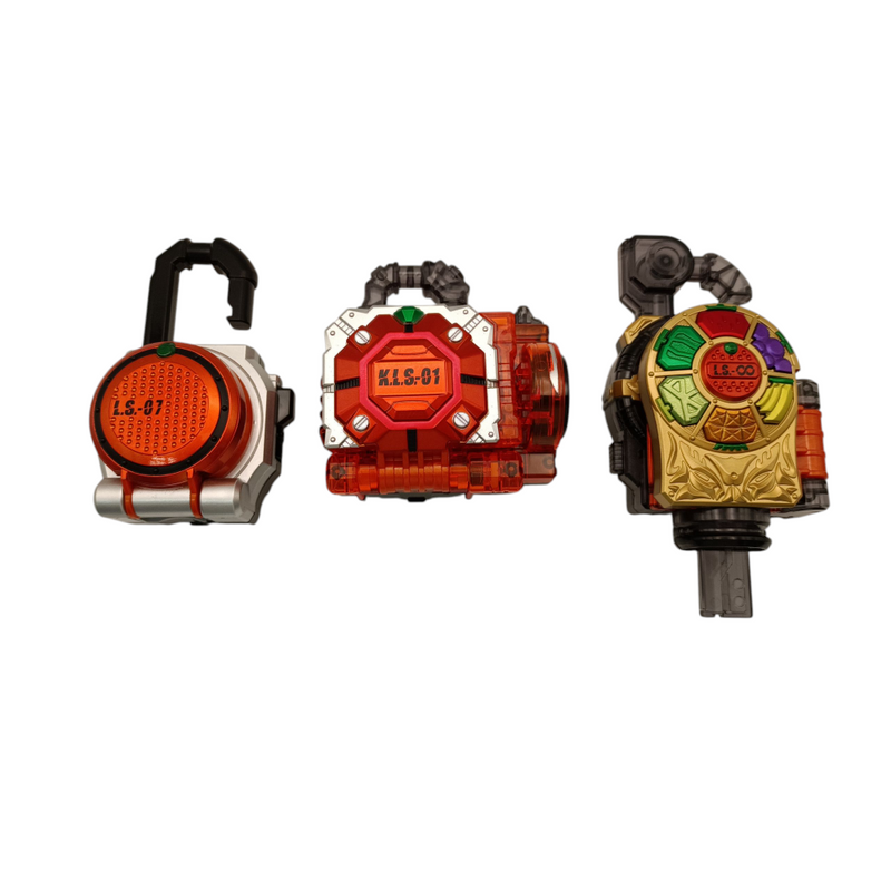 中古 バンダイ 仮面ライダー鎧武 CSM 戦極ドライバー コンプリートセレクションモディフィケーション 輸送箱付き 【109058052002】