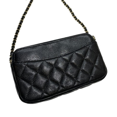 シャネル マトラッセ チェーンウォレット キャビアスキン ブラック/ゴールド金具 AP2096 チェーンショルダー スマホ CHANEL 【240001001714】
