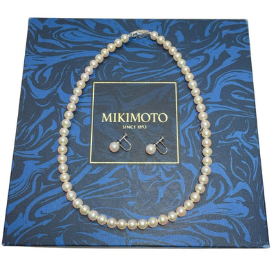 【新品同様】ミキモト パール ネックレス & イヤリング 2点セット 7～7.5mm/7.5-8.0mm Mチャーム K18WG MIKIMOTO 真珠 アコヤ 箱 クロス 【240001001745】