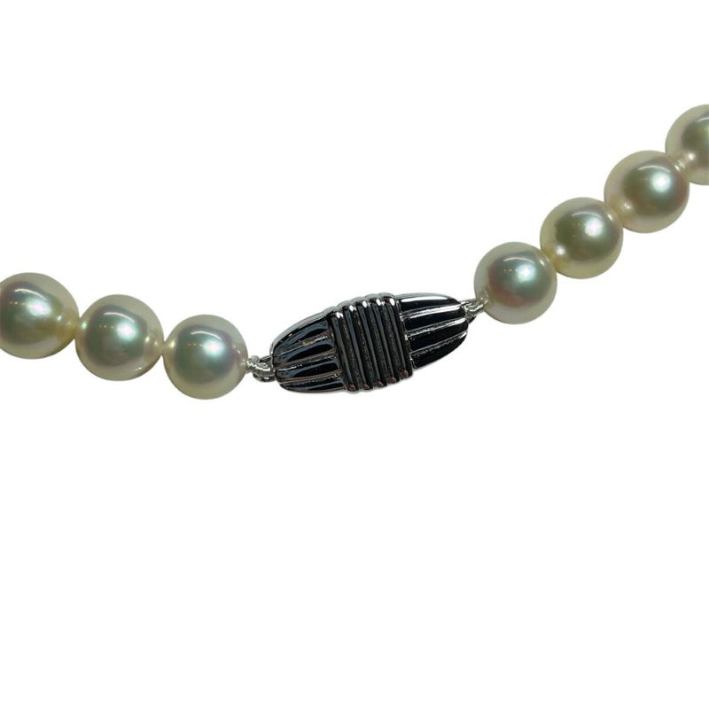 【新品同様】ミキモト パール ネックレス & イヤリング 2点セット 7～7.5mm/7.5-8.0mm Mチャーム K18WG MIKIMOTO 真珠 アコヤ 箱 クロス 【240001001745】